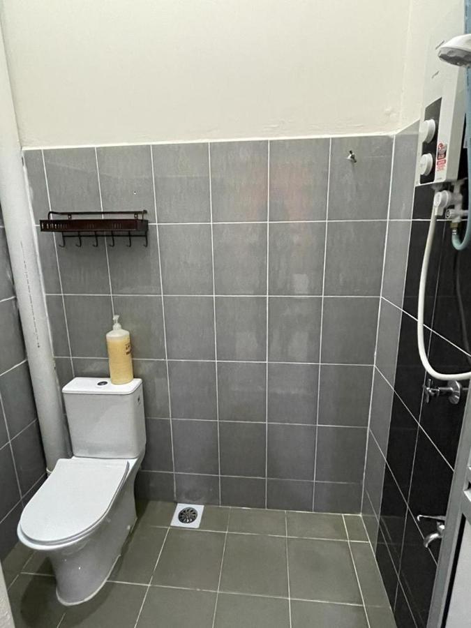 Sofea Hana Homestay, Pantai Balok, Kuantan Exterior photo